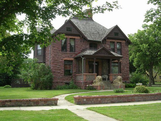 Hinkly House