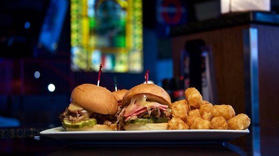 Dooley's Pub